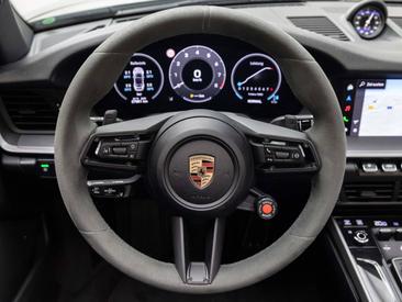 Porsche 992 II Carrera Cabriolet — photo 18
