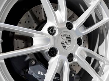 Porsche 992 II Carrera Cabriolet — photo 10