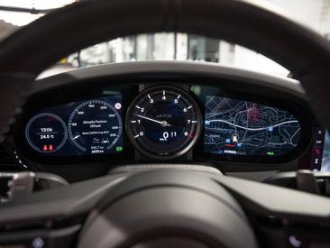 Porsche 992 I Targa 4 GTS — photo 28
