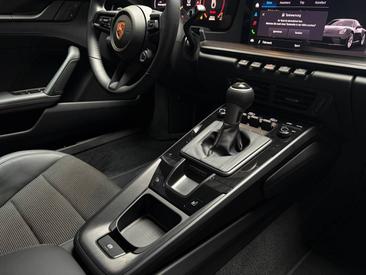 Porsche 992 II GT3 Mit Touring-Paket — photo 31