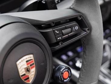 Porsche 992 II Carrera Cabriolet — photo 21