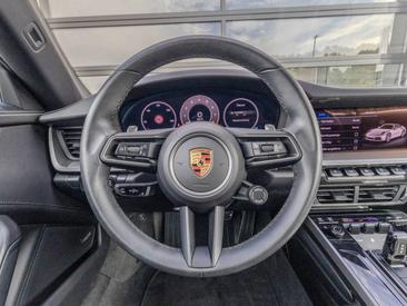 Porsche 992 II Carrera Cabriolet — photo 27