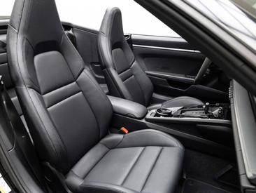 Porsche 992 II Carrera Cabriolet — photo 22