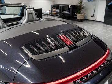 Porsche 992 II Carrera Cabriolet — photo 13
