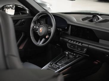 Porsche 992 II Carrera GTS Cabriolet — photo 19