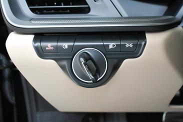 Porsche 992 I Targa 4S — photo 25
