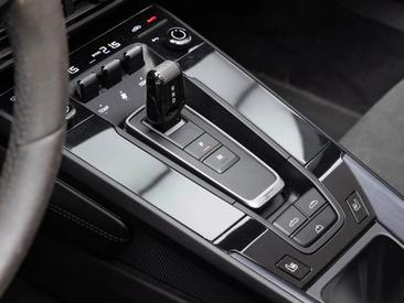 Porsche 992 I Carrera GTS Cabriolet — photo 28