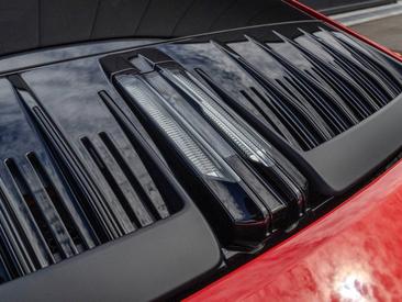 Porsche 992 II Carrera 4 GTS — photo 38