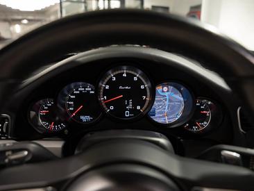 Porsche 991 II Turbo Cabriolet — photo 25
