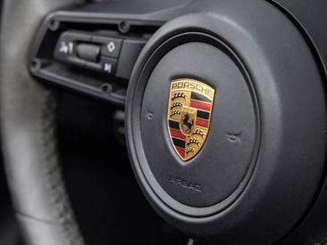 Porsche 992 I Carrera GTS Cabriolet — photo 30