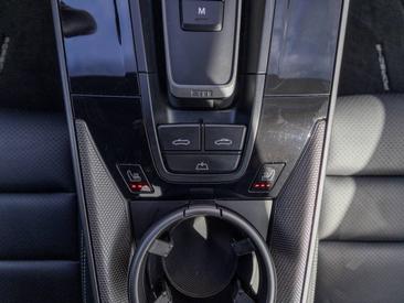 Porsche 992 II Carrera Cabriolet — photo 32