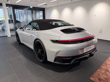 Porsche 992 II Carrera GTS Cabriolet — photo 3