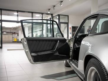 Porsche G-Modell I Carrera 3.0 Coupé — photo 26