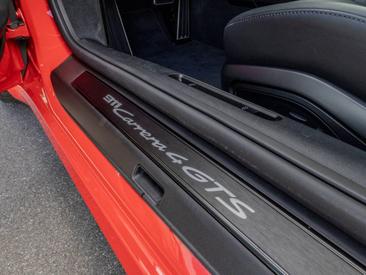 Porsche 992 II Carrera 4 GTS — photo 42