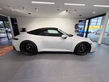 Porsche 992 II Carrera GTS Cabriolet — photo 6