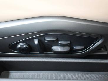 Porsche 992 I Targa 4S — photo 31