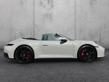 Porsche 992 II Carrera 4S Cabriolet — photo 6