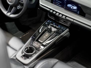 Porsche 992 II Carrera Cabriolet — photo 21
