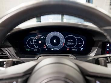 Porsche 992 II Carrera Cabriolet — photo 23