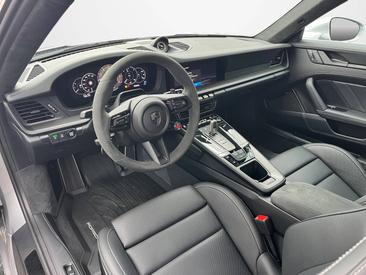 Porsche 992 II Turbo S — photo 16
