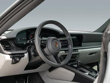 Porsche 992 I Carrera Cabriolet — photo 20