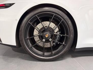 Porsche 992 II Carrera GTS Cabriolet — photo 13