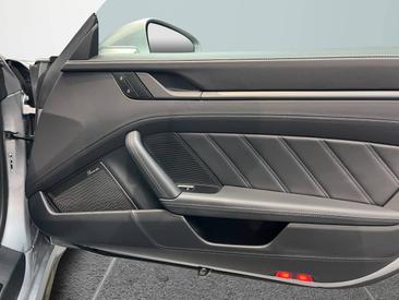 Porsche 992 II Turbo S — photo 18