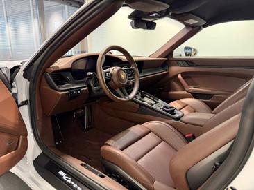Porsche 992 II Carrera GTS Cabriolet — photo 15