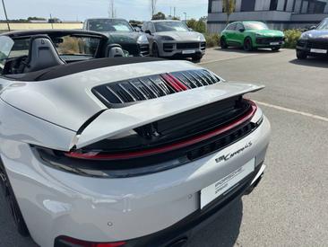 Porsche 992 II Carrera 4S Cabriolet — photo 11