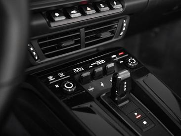 Porsche 992 II Carrera GTS Cabriolet — photo 36