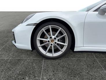 Porsche 992 I Carrera Cabriolet — photo 9
