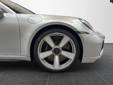 Porsche 992 II Turbo S — photo 23