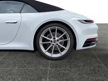 Porsche 992 I Carrera Cabriolet — photo 10