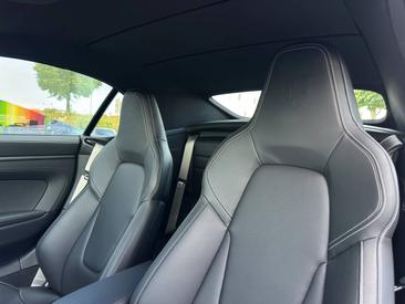 Porsche 992 II Carrera 4S Cabriolet — photo 17