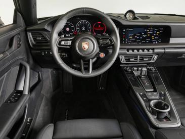 Porsche 992 II Carrera 4S Cabriolet — photo 23