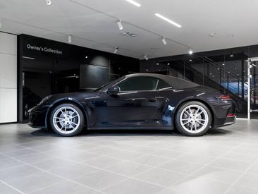 Porsche 992 II Carrera Cabriolet — photo 35