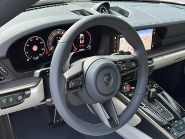 Porsche 992 II Turbo S Cabriolet — photo 10