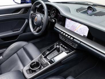 Porsche 992 I Carrera 4S Cabriolet — photo 17