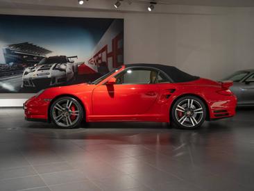Porsche 997 II Turbo Cabriolet — photo 4