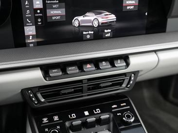 Porsche 992 I Carrera Cabriolet — photo 39
