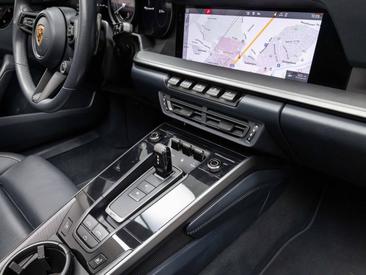 Porsche 992 I Carrera 4S Cabriolet — photo 20