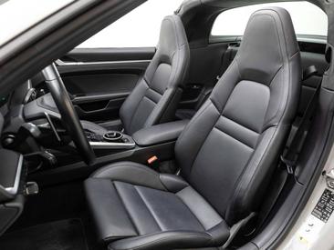 Porsche 992 I Targa 4S — photo 14