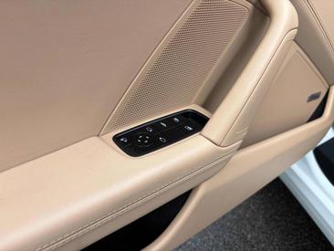 Porsche 992 I Carrera Cabriolet — photo 22