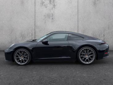 Porsche 992 II Carrera — photo 2