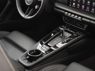 Porsche 992 II Carrera 4 GTS Cabriolet — photo 17