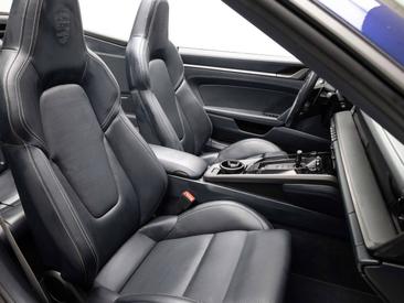 Porsche 992 I Carrera 4S Cabriolet — photo 22