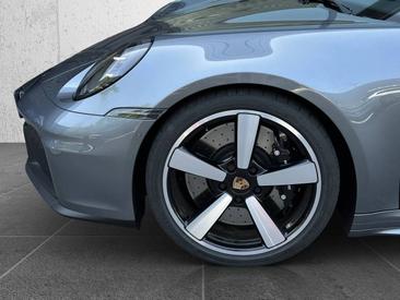 Porsche 992 II Carrera GTS Cabriolet — photo 6