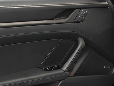 Porsche 992 II Carrera 4 GTS Cabriolet — photo 21