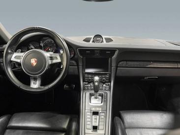 Porsche 991 I Turbo S Cabriolet — photo 26