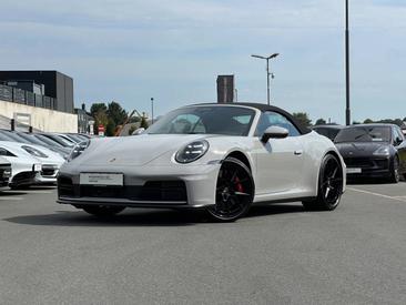 Porsche 992 II Carrera 4S Cabriolet — photo 28